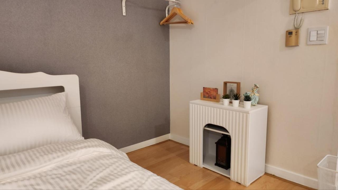 Winsome_Hongdae Apartment โซล ภายนอก รูปภาพ